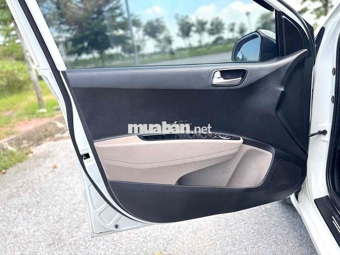 Hyundai Grand i10 2016 1.0 MT - 100000 km