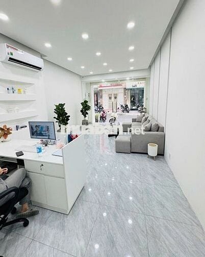 SIÊU PHẨM NHÀ ĐẸP - 20A Hoa Lan, Q.PN - 4.5x20m - 5PN - Full Máy Lạnh