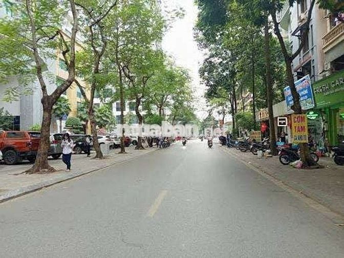 CHO THUÊ MẶT BẰNG SIÊU ĐẸP – MẶT PHỐ NGỤY NHƯ KON TUM, HÀ NỘI  450m²