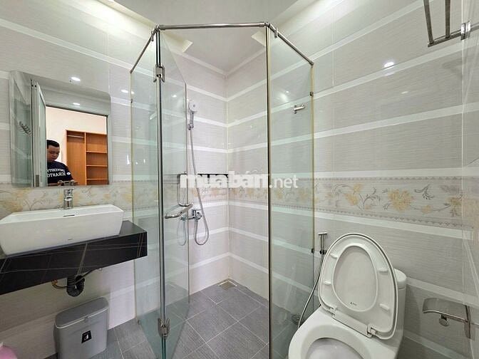 Cho thuê The Botanica 2PN, 73m², tầng cao, view cây xanh, 18 triệu