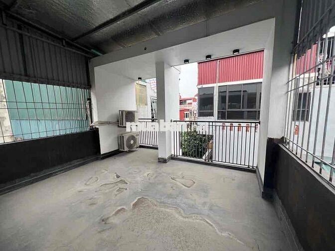 NHÀ ĐẸP KIM ĐỒNG 3BƯƠC Ô TÔ TRÁNH DT 44M 4 TẦNG 8Tỷ