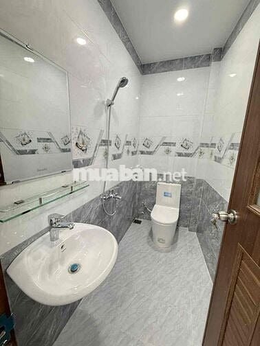 Nhà 2 Tầng Đẹp Đường 18B BHHA – Hẻm Nhựa 8m, 4x10, Giá Chỉ 3.6 Tỷ.