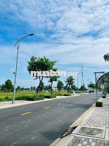 🔥1.35 TỶ SỞ HỮU LÔ GÓC 100M2 - MẶT TIỀN ĐT.824 - BẾN LỨC 🔥