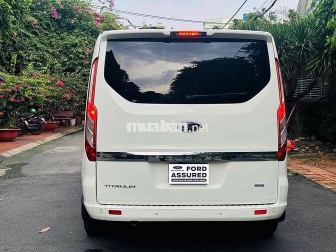 Ford Tourneo 2019 Titanium - trả trước 350tr