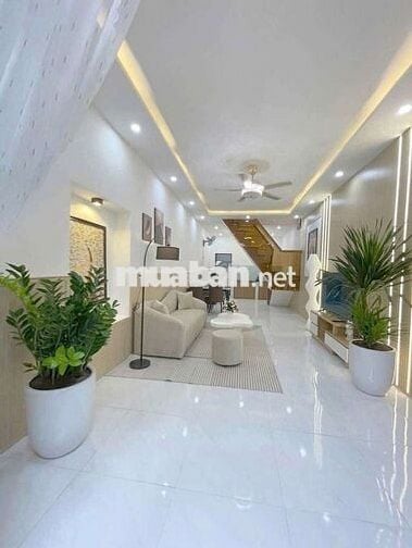 ⛔️ CHO THUÊ NHÀ 2 TẦNG KIỆT Ô TÔ: HÙNG VƯƠNG - 2PN - 2WC