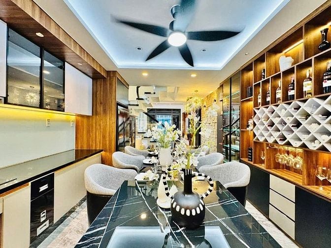 LÊN SIÊU PHẨM LUXURY CAO CẤP SANG CHẢNH, DT 4M X 18M PHẠM VĂN CHIÊU