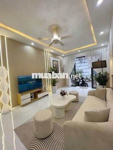 ⛔️ CHO THUÊ NHÀ 2 TẦNG KIỆT Ô TÔ: HÙNG VƯƠNG - 2PN - 2WC