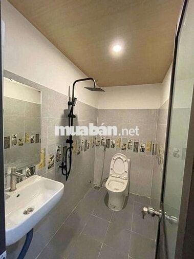 ⛔️ CHO THUÊ NHÀ 2 TẦNG KIỆT Ô TÔ: HÙNG VƯƠNG - 2PN - 2WC