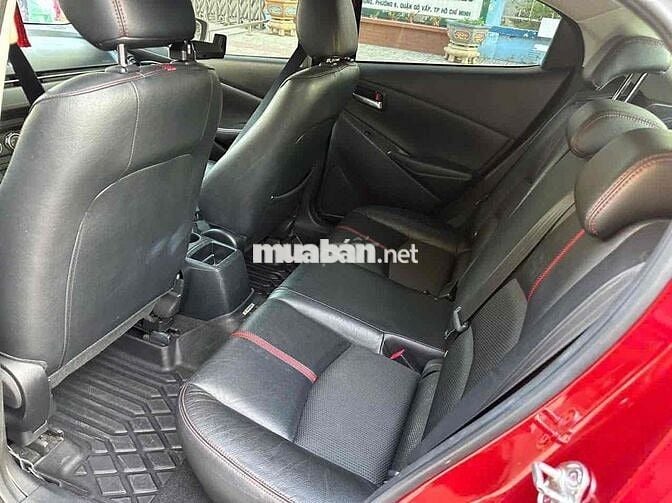 Mazda 2 2016 1.5 AT Hatchback - 100000 km