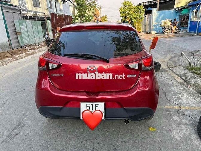 Mazda 2 2016 1.5 AT Hatchback - 100000 km