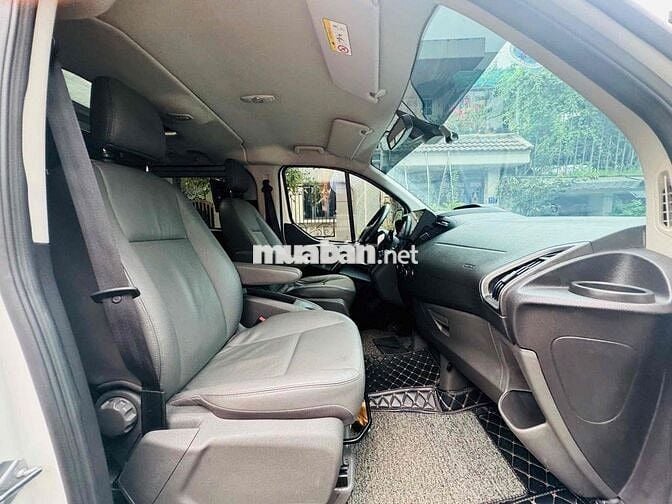 Ford Tourneo 2019 Titanium - trả trước 350tr