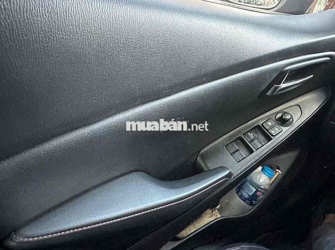 Mazda 2 2016 1.5 AT Hatchback - 100000 km