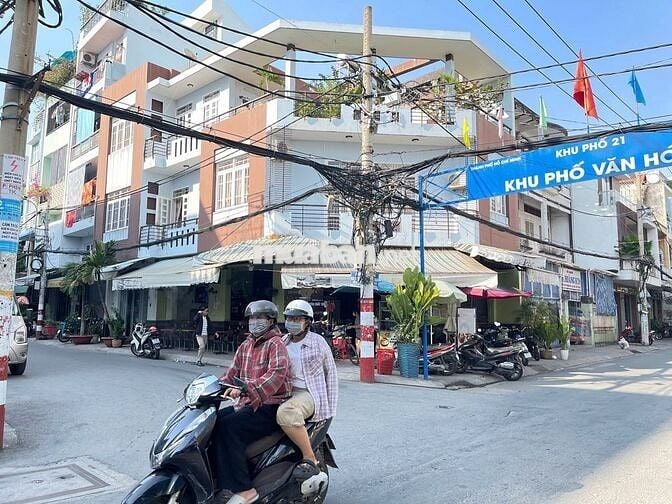 Góc 2 MT Đ. Phan Sào Nam Khu Bàu Cát Đối Diện Trường Học Và Ngay Chợ