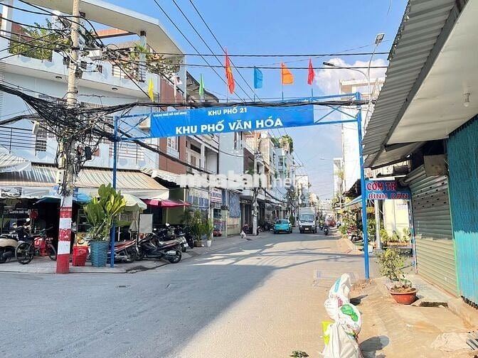 Góc 2 MT Đ. Phan Sào Nam Khu Bàu Cát Đối Diện Trường Học Và Ngay Chợ