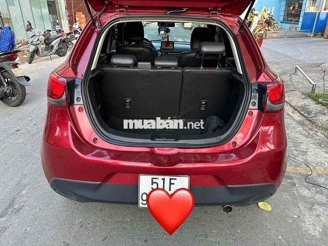 Mazda 2 2016 1.5 AT Hatchback - 100000 km