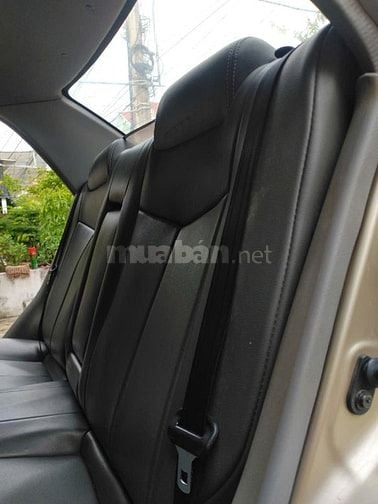 Ford - Laser Ghia 1.8MT -2003, dòng Sedan đầu tiên của Ford