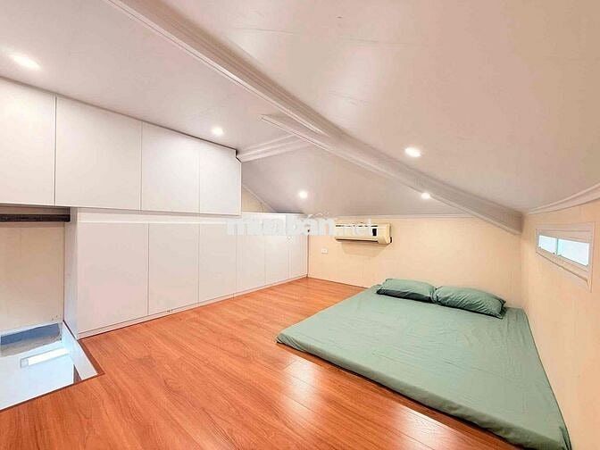 Bán gấp TT Lê Gia Đỉnh 2 thoáng ô tô đỗ, ban công rộng, 2 ngủ, tặng NT