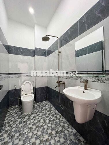 CHỦ CẦN BÁN GẤP (4M X 14M ) - ĐƯỜNG TRƯỚC NHÀ 6M THÔNG , GIÁ TỐT.