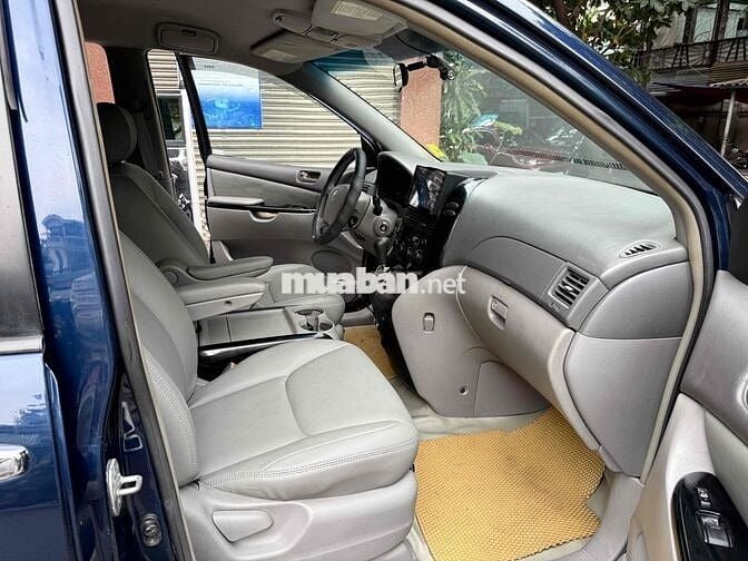 Toyota Sienna 2003 new model - 110000 km