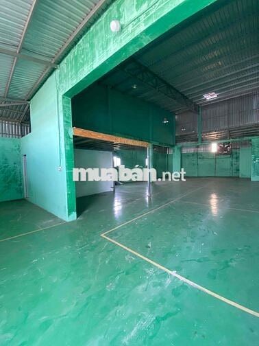 CHO THUÊ NHÀ XƯỞNG 210m2-NỀN EPOXY -TRẦN CAO 7m-ĐIỆN 3PHA-ĐƯỜNG XE TẢI