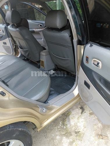 Ford - Laser Ghia 1.8MT -2003, dòng Sedan đầu tiên của Ford