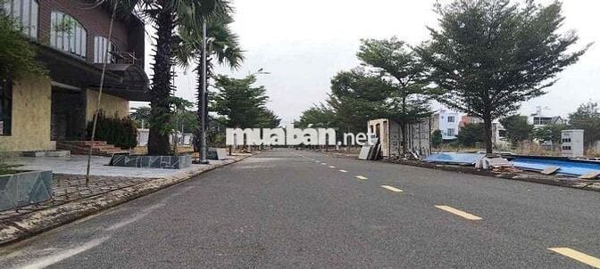 Hàng Ngộp cần bán nhanh lô đất Sau lưng trường Đại Học Việt Đức TC100%