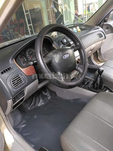 Ford - Laser Ghia 1.8MT -2003, dòng Sedan đầu tiên của Ford