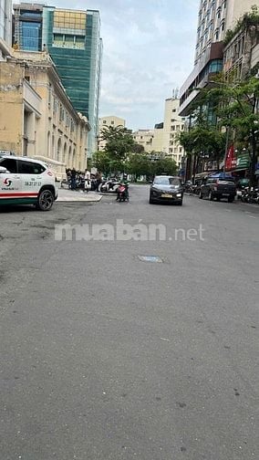 Nhà hẻm 2 Hàm Nghi, P. Bến Nghé, Quận 1, đói diện BITEXCO giá 39ty