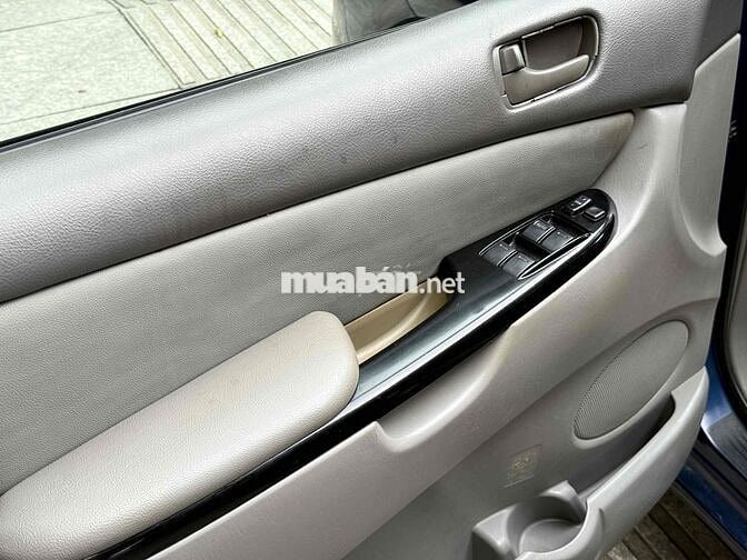 Toyota Sienna 2003 new model - 110000 km