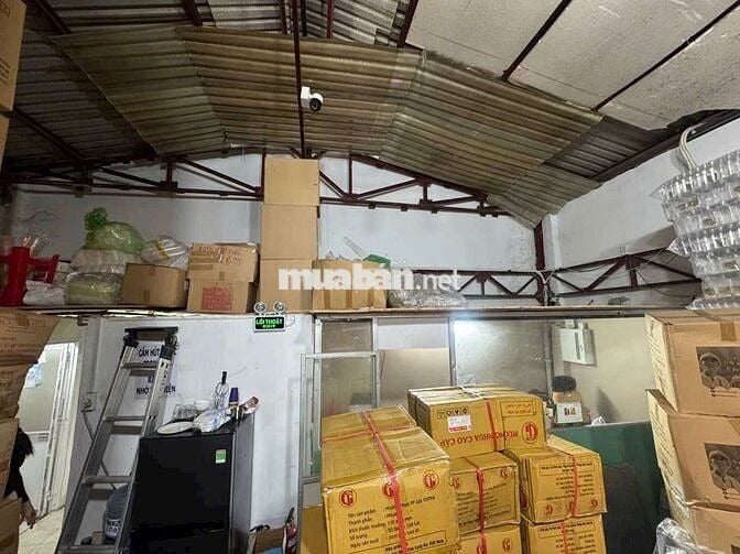 Bán nhà cấp 4 (8x20) XD 1 hầm ,5 lầu