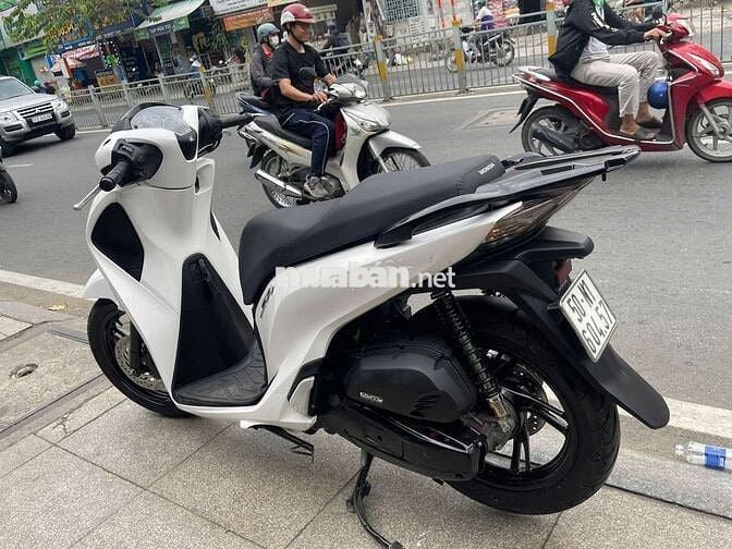 Honda SH 150I 2018 mới 90% Bstp chính chủ
