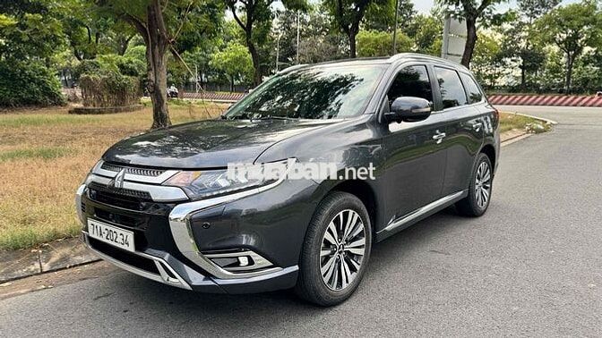 Mitsubishi Outlander 2024 Premium 2.0 CVT - 18000