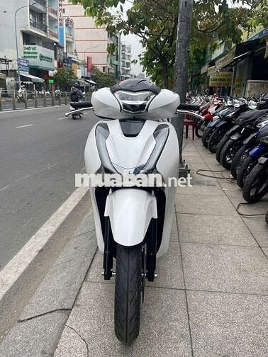 Honda SH 150I 2018 mới 90% Bstp chính chủ