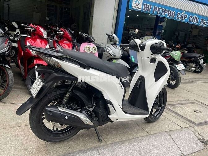 Honda SH 150I 2018 mới 90% Bstp chính chủ
