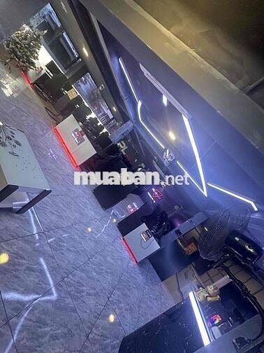 kẹt tiền ăn tết cho thuê mặt bằng đẹp