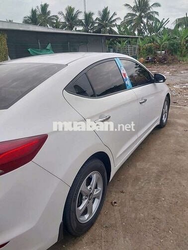 Hyundai Elantra GLS 2016 Trắng