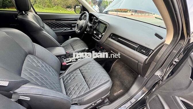 Mitsubishi Outlander 2024 Premium 2.0 CVT - 18000