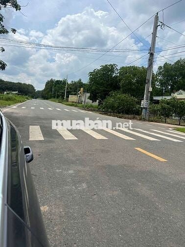 Vị trí đất mặt tiền đường dh01 cách chợ Minh Hưng 1km có 100m2 thổ cư