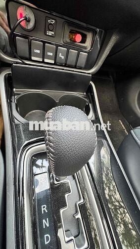 Mitsubishi Outlander 2024 Premium 2.0 CVT - 18000