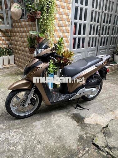 Honda Sh 125i mẫu Italy