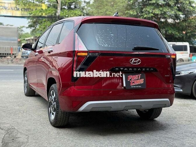Hyundai Stagarzer 2022 Premium 1.5AT,màu đỏ,3v8 km