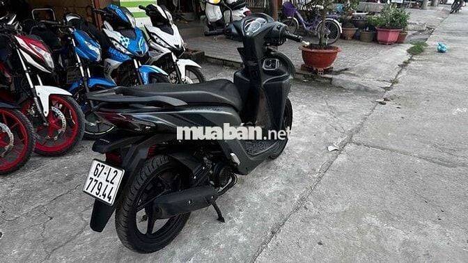 Vision 2022 xanh xám ( hỗ trợ góp )