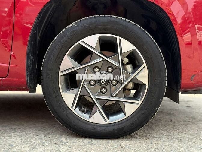 Hyundai Stagarzer 2022 Premium 1.5AT,màu đỏ,3v8 km