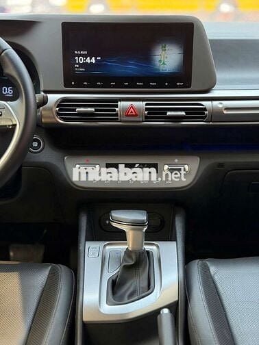 Hyundai Stagarzer 2022 Premium 1.5AT,màu đỏ,3v8 km