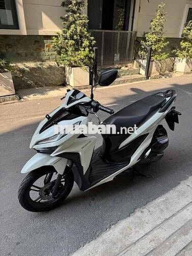 em cần bán Variô 150cc may bao bao zin ngay chủ ký