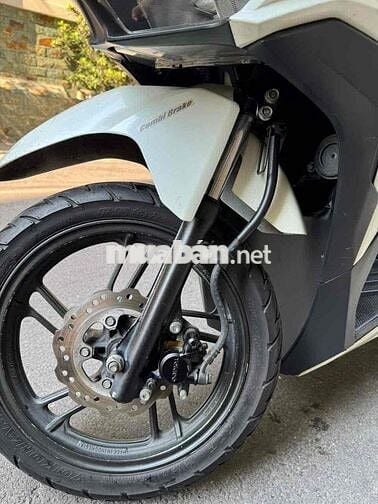em cần bán Variô 150cc may bao bao zin ngay chủ ký