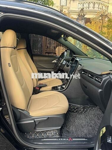 VFe34, sơn zin 100%, 1 chủ, còn RẤT MỚI, THUÊ PIN