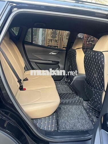 VFe34, sơn zin 100%, 1 chủ, còn RẤT MỚI, THUÊ PIN