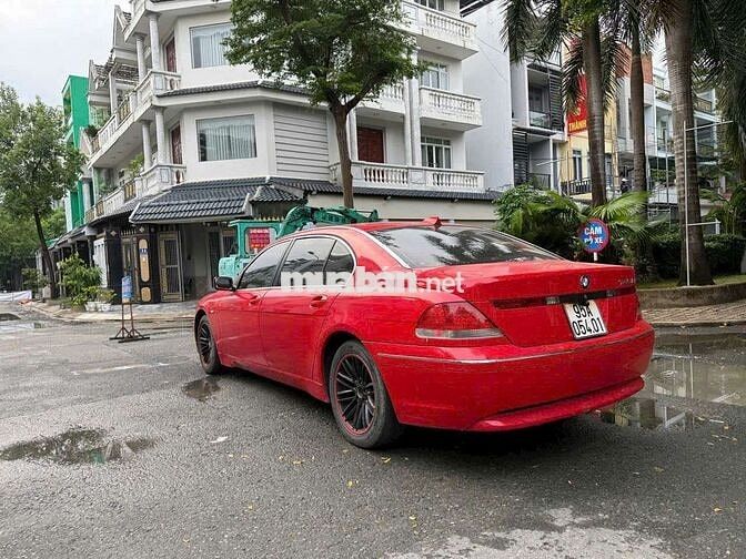 BMW 745Li màu Đỏ