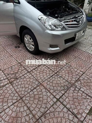 Toyota Innova G 2011 Bạc 153000 km